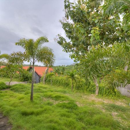 Kira Homestay レンボンガン島 エクステリア 写真