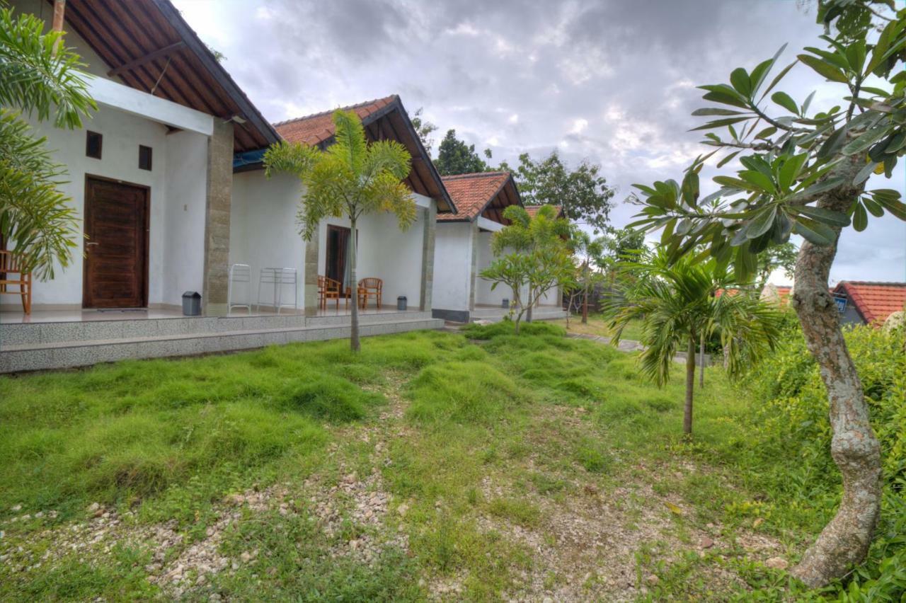 Kira Homestay レンボンガン島 エクステリア 写真